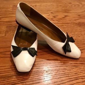 Vintage Yves Saint Laurent flats 7N